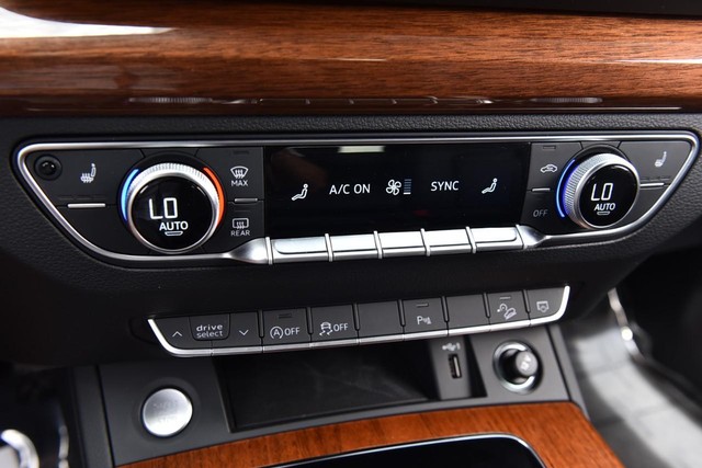 Audi Q5 Vehicle Image 16