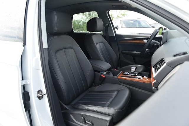 Audi Q5 Vehicle Image 21