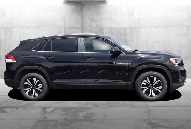 Volkswagen Atlas Cross Sport Vehicle Image 05