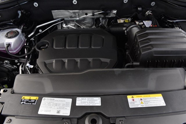 Volkswagen Atlas Cross Sport Vehicle Image 24