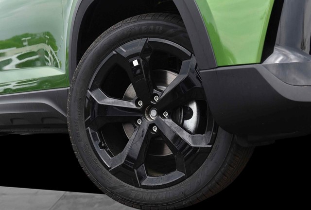 Volkswagen Taos Vehicle Image 03