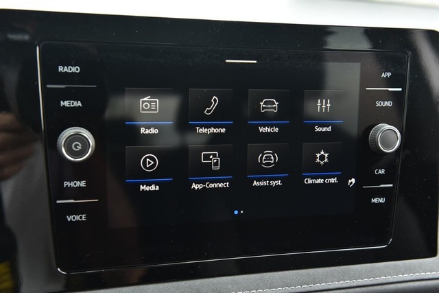 Volkswagen Taos Vehicle Image 13