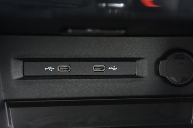 Volkswagen Taos Vehicle Image 15