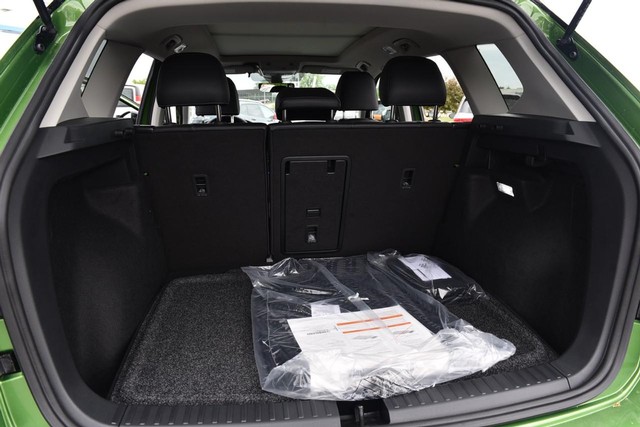 Volkswagen Taos Vehicle Image 26