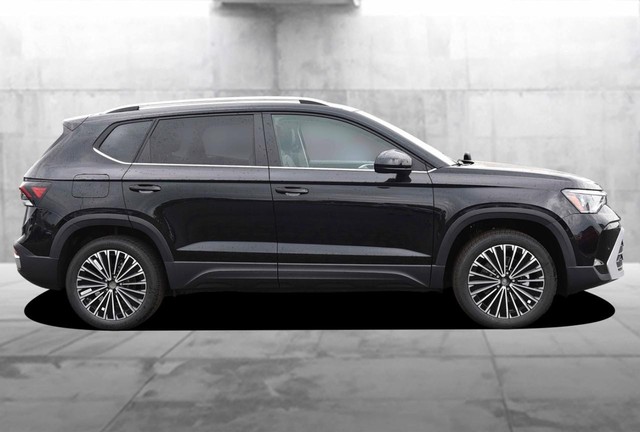Volkswagen Taos Vehicle Image 05