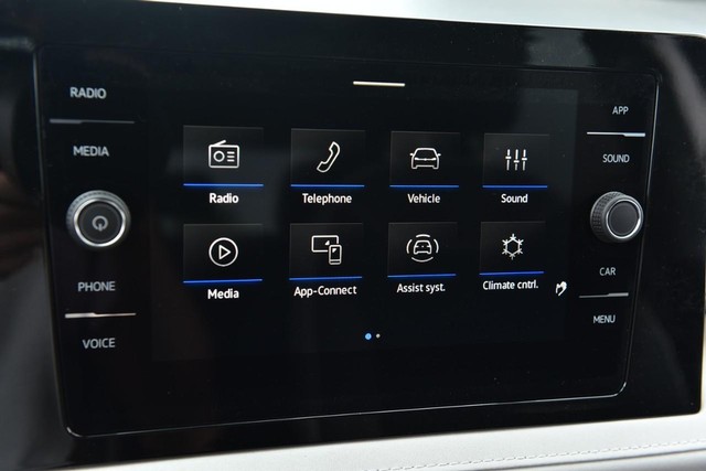 Volkswagen Taos Vehicle Image 13