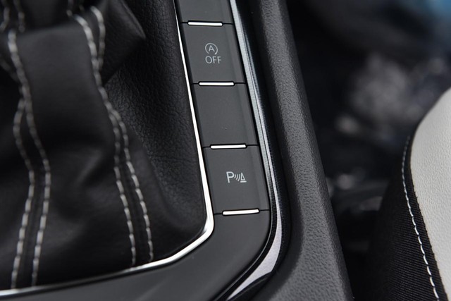 Volkswagen Taos Vehicle Image 17