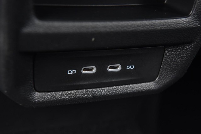 Volkswagen Taos Vehicle Image 24