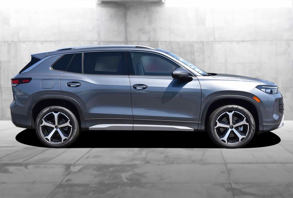 Volkswagen Tiguan Vehicle Full-screen Gallery Image 5