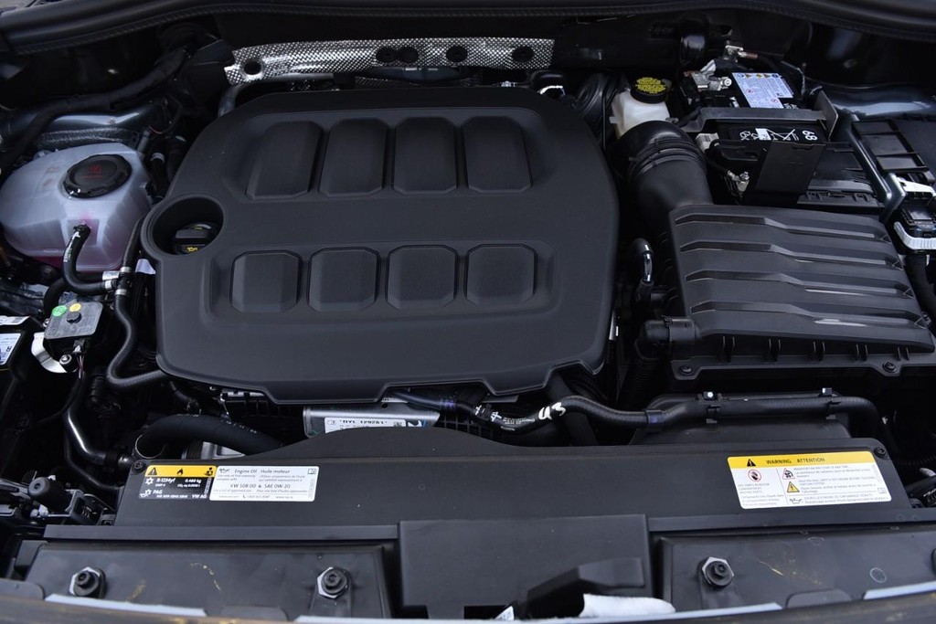 Volkswagen Tiguan Vehicle Full-screen Gallery Image 27