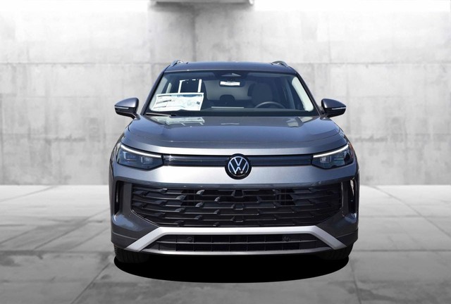 Volkswagen Tiguan Vehicle Image 04