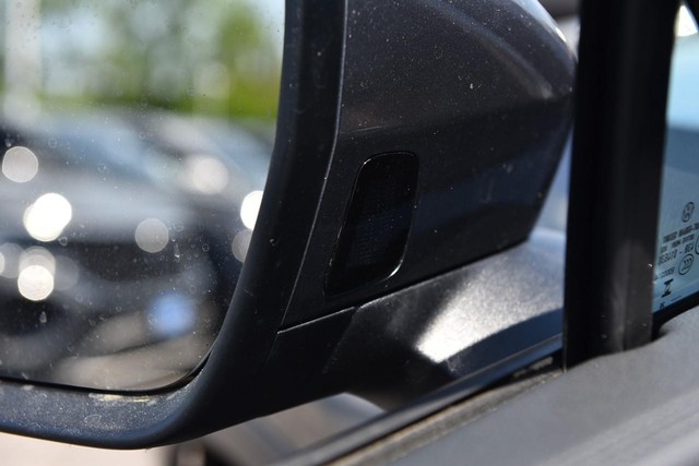 Volkswagen Tiguan Vehicle Image 10