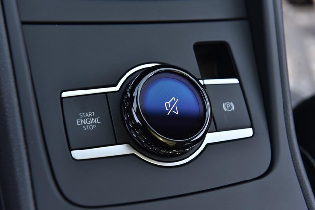 Volkswagen Tiguan Vehicle Image 17
