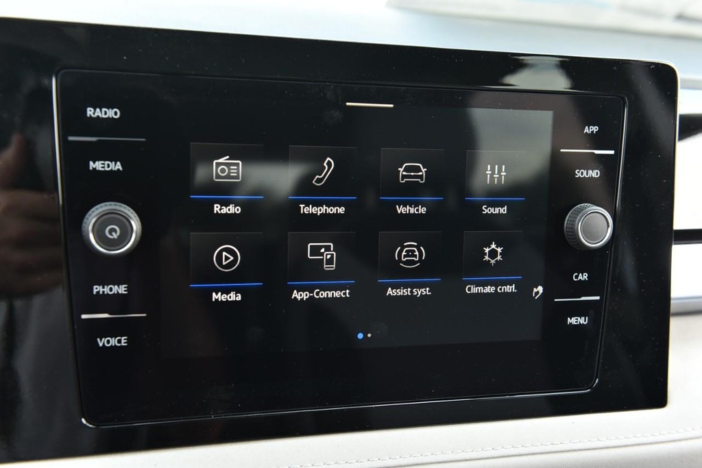 Volkswagen Taos Vehicle Full-screen Gallery Image 13
