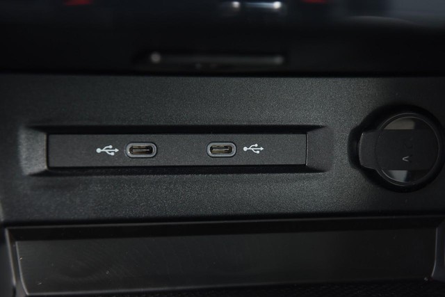 Volkswagen Taos Vehicle Image 15