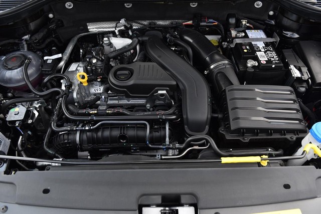 Volkswagen Taos Vehicle Image 27