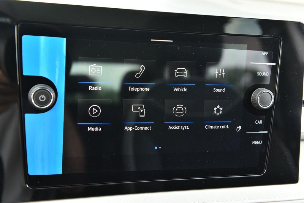 Volkswagen Taos Vehicle Full-screen Gallery Image 13