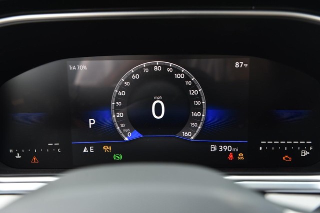 Volkswagen Taos Vehicle Image 11