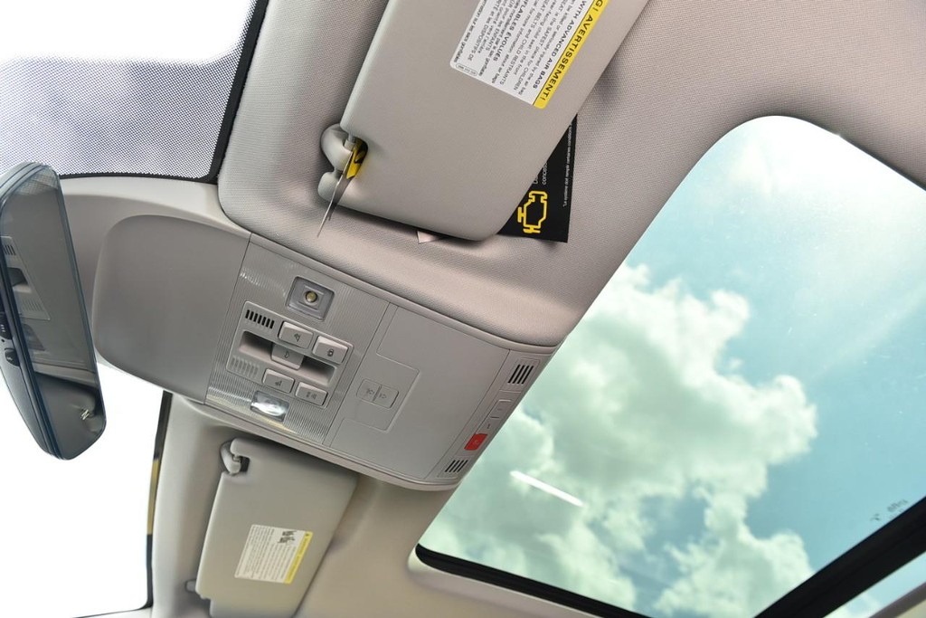 Volkswagen Taos Vehicle Full-screen Gallery Image 22