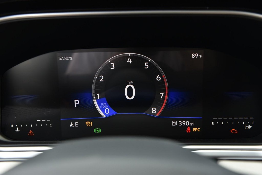 Volkswagen Taos Vehicle Full-screen Gallery Image 11