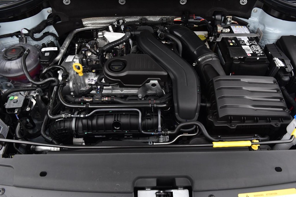 Volkswagen Taos Vehicle Full-screen Gallery Image 27