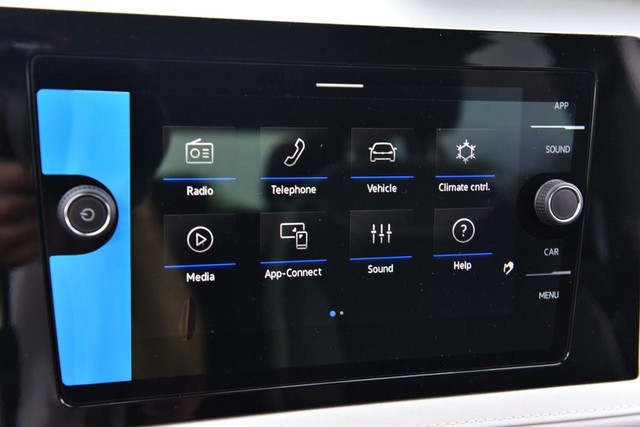 Volkswagen Taos Vehicle Image 13