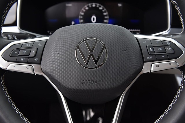 Volkswagen Taos Vehicle Image 19