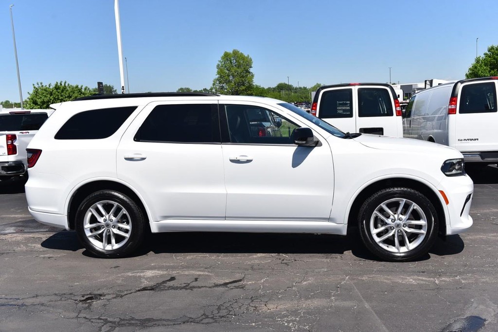 Dodge Durango Vehicle Full-screen Gallery Image 05