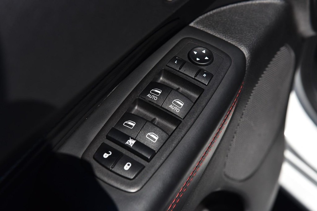 Dodge Durango Vehicle Full-screen Gallery Image 08