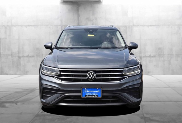 Volkswagen Tiguan Vehicle Image 04