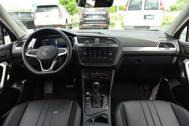 Volkswagen Tiguan Vehicle Image 07