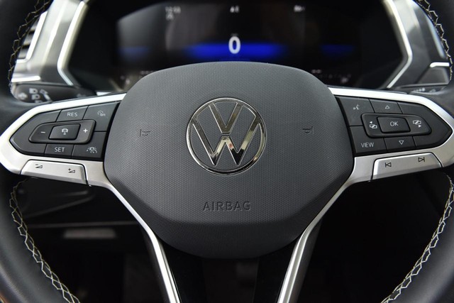 Volkswagen Tiguan Vehicle Image 18