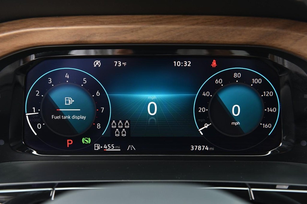 Volkswagen Atlas Vehicle Full-screen Gallery Image 12