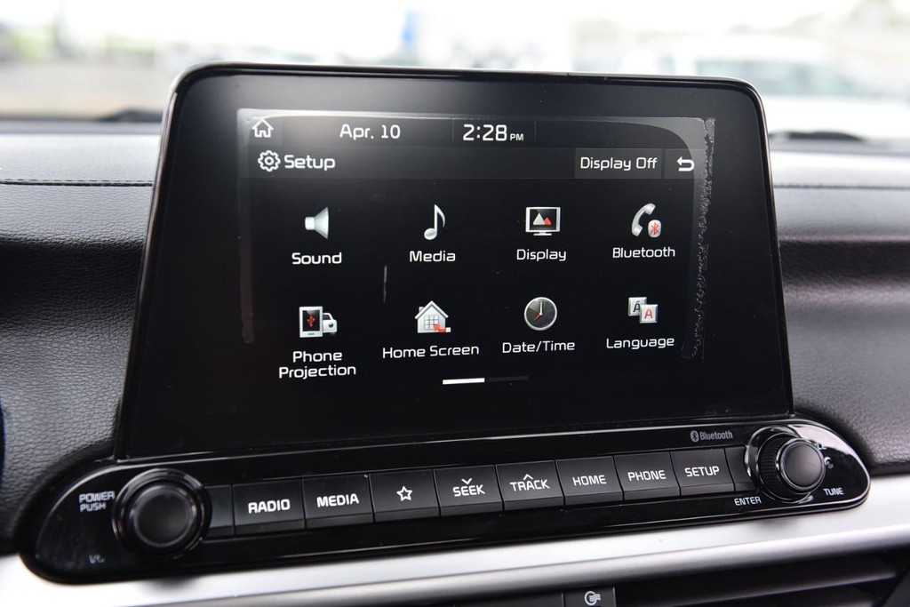 Kia Forte Vehicle Full-screen Gallery Image 12