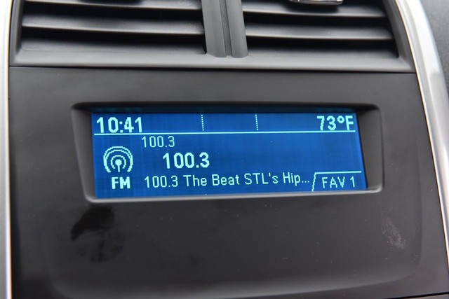 Chevrolet Malibu Vehicle Image 11