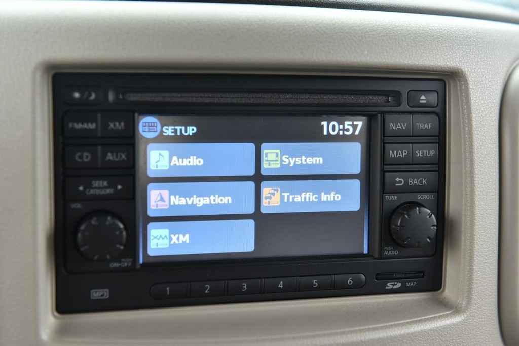 Nissan Cube Vehicle Full-screen Gallery Image 14