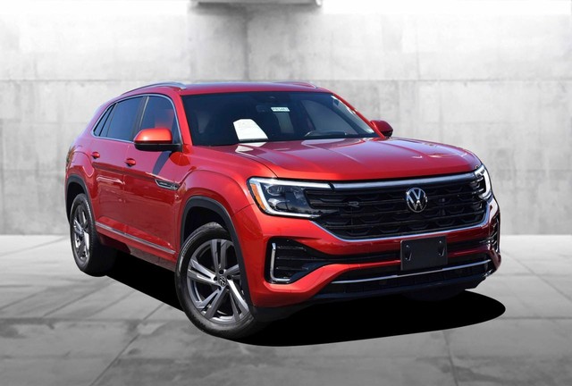 Volkswagen Atlas Cross Sport Vehicle Image 02