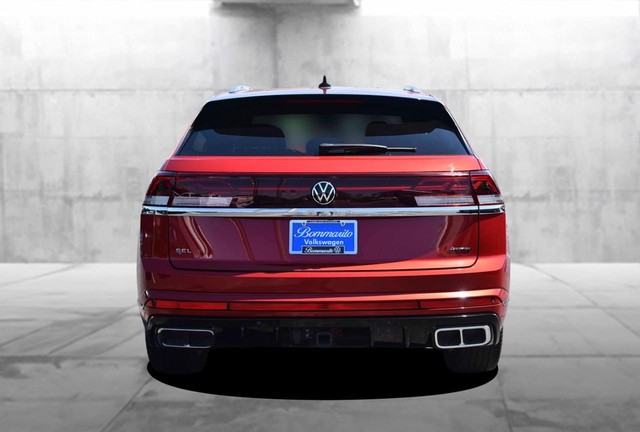 Volkswagen Atlas Cross Sport Vehicle Image 06