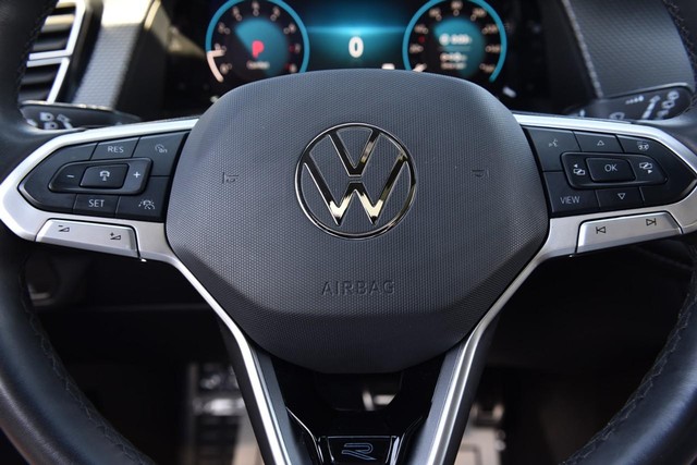Volkswagen Atlas Cross Sport Vehicle Image 18