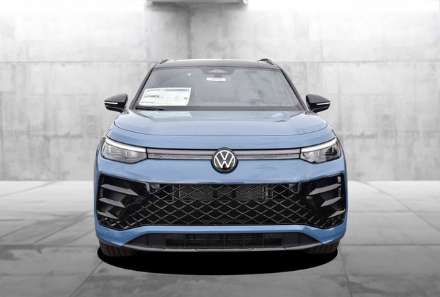 Volkswagen Tiguan Vehicle Image 04