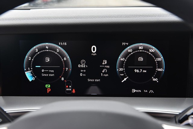 Volkswagen Tiguan Vehicle Image 12