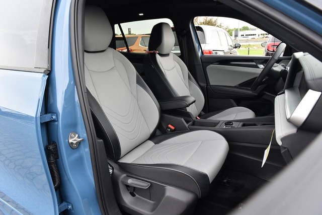 Volkswagen Tiguan Vehicle Image 20