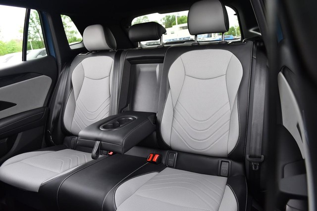 Volkswagen Tiguan Vehicle Image 22