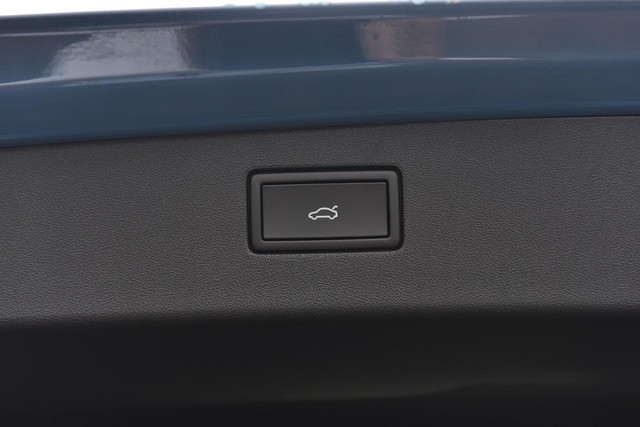 Volkswagen Tiguan Vehicle Image 26