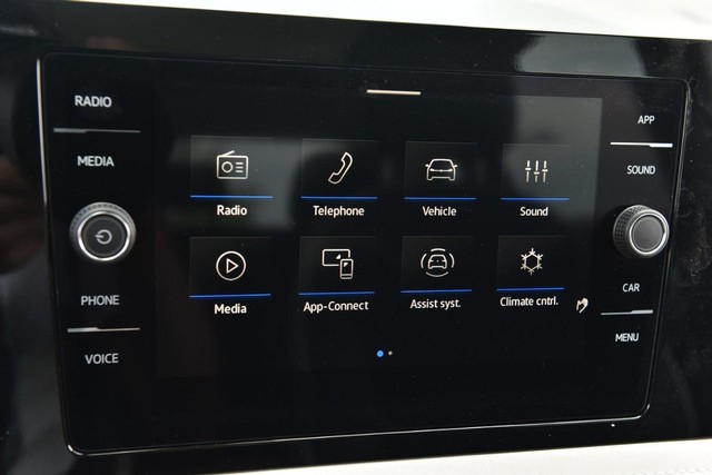 Volkswagen Taos Vehicle Image 13