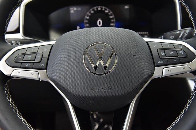 Volkswagen Taos Vehicle Image 19