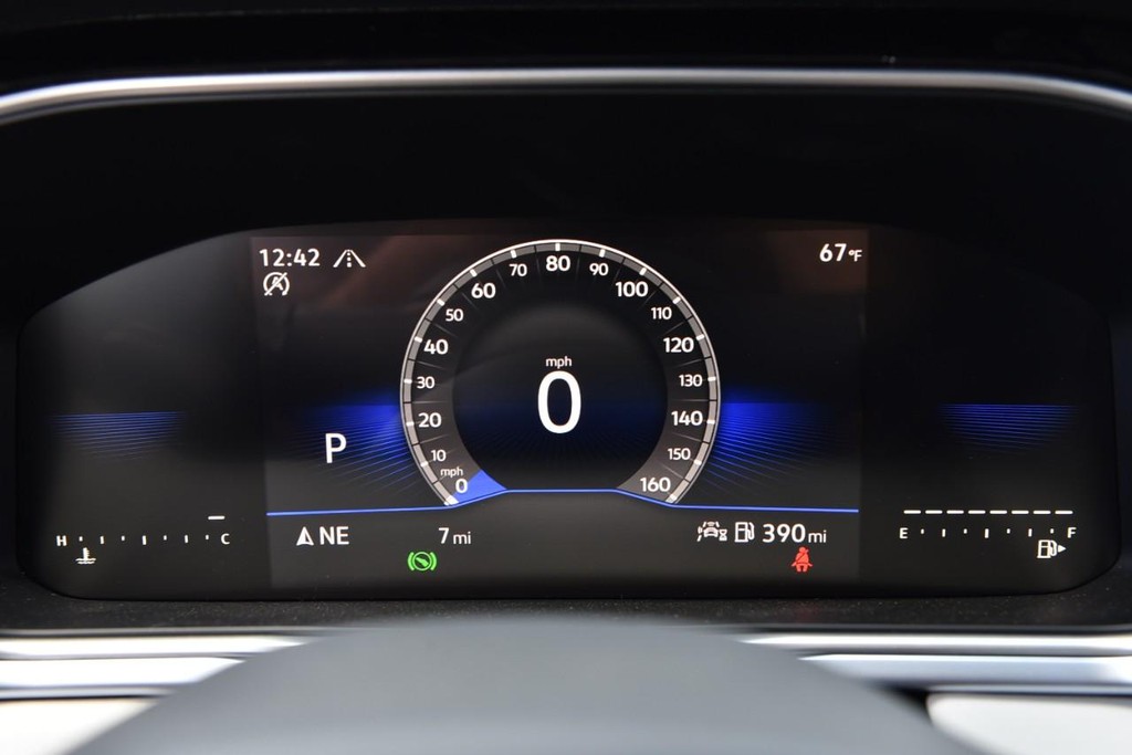 Volkswagen Taos Vehicle Full-screen Gallery Image 11