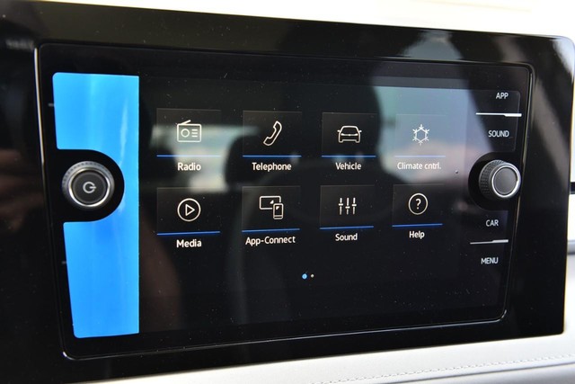 Volkswagen Taos Vehicle Image 13