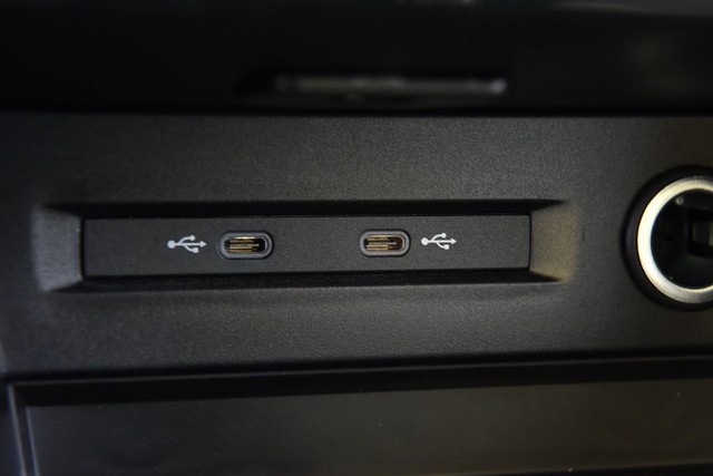 Volkswagen Taos Vehicle Image 15