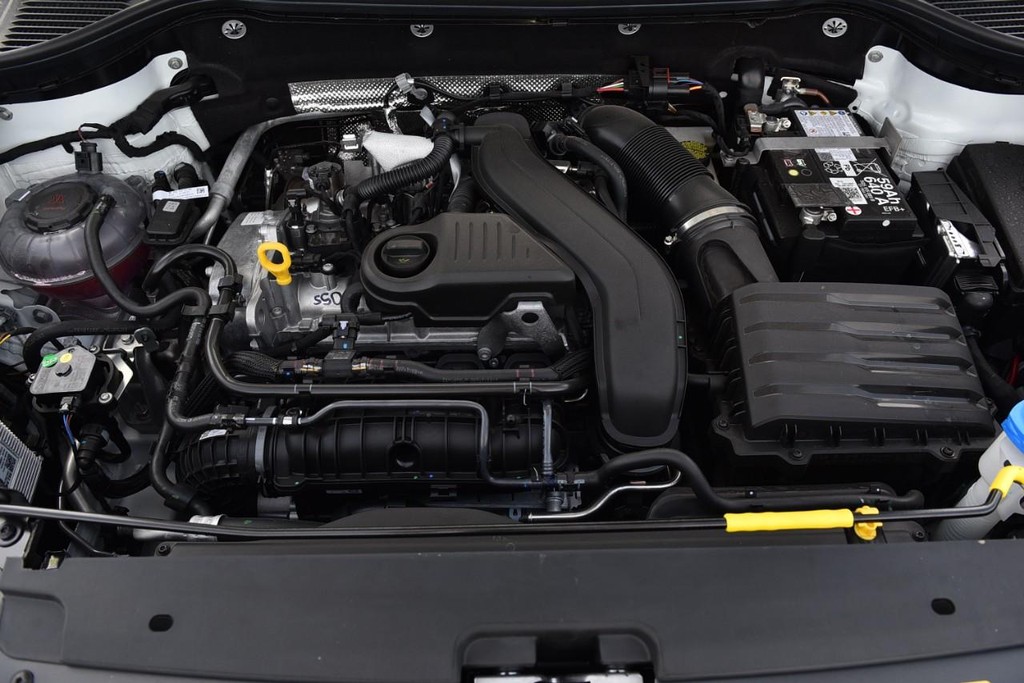 Volkswagen Taos Vehicle Full-screen Gallery Image 27